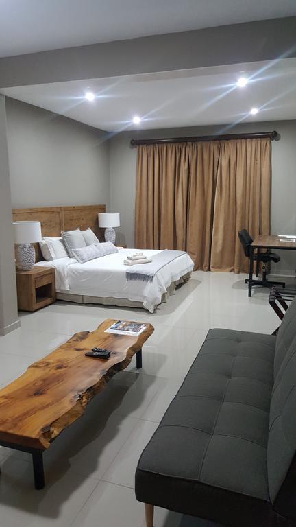 Fa'Trez Guest House & Spa 프레토리아 외부 사진